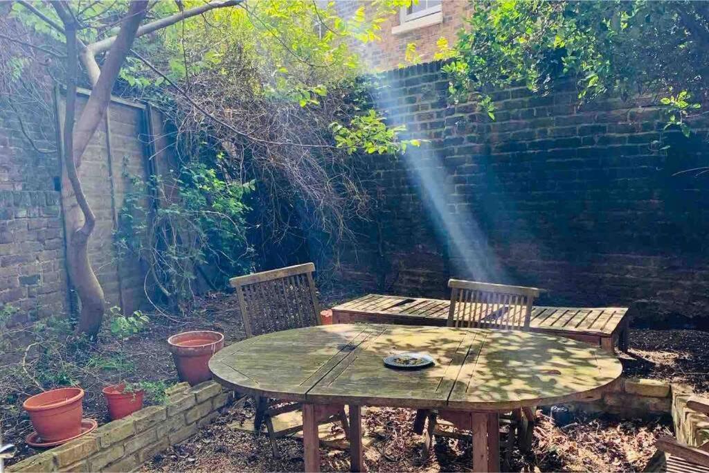 ロンドンBeautiful 2 Bed/ 2 Bath Notting Hill Garden Flatアパートメント エクステリア 写真