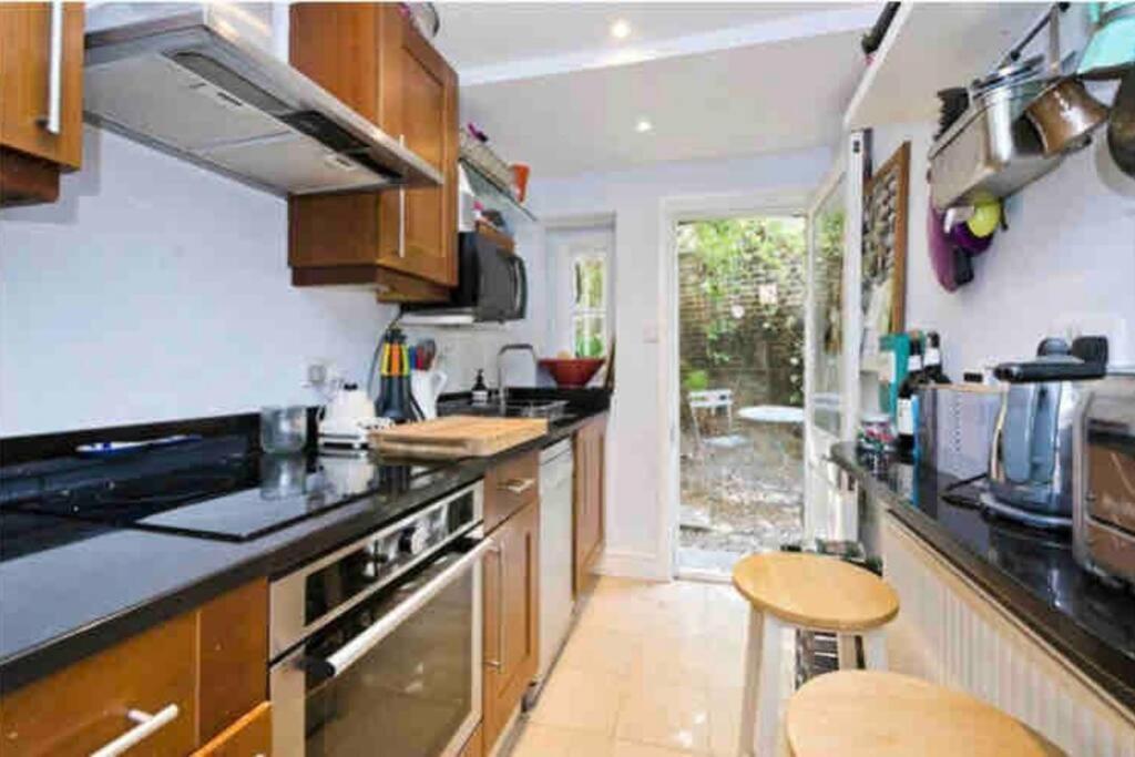 ロンドンBeautiful 2 Bed/ 2 Bath Notting Hill Garden Flatアパートメント エクステリア 写真