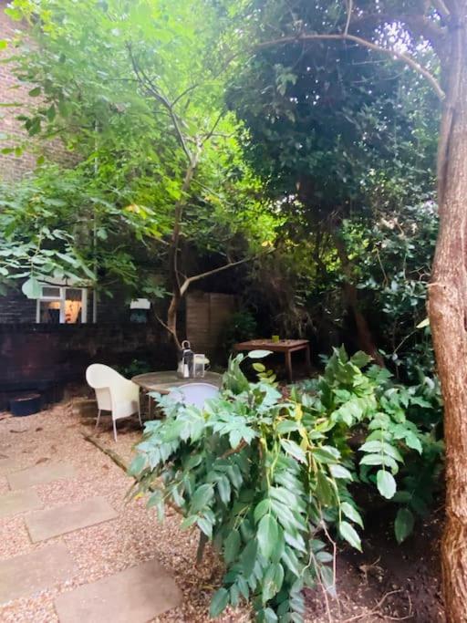 ロンドンBeautiful 2 Bed/ 2 Bath Notting Hill Garden Flatアパートメント エクステリア 写真